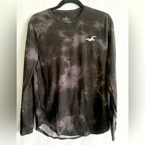 Gently used Mens M Hollister black wash long sleeve